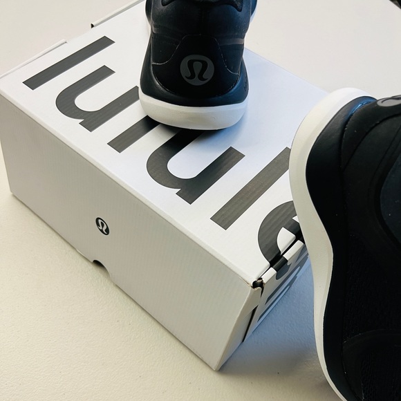 💎NWT LULULEMON Chargefeel Low Women's Workout Shoes - Picture 11 of 13